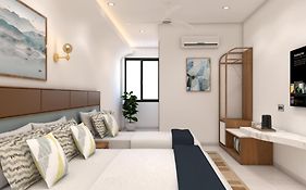 Radha Ratna Hotel